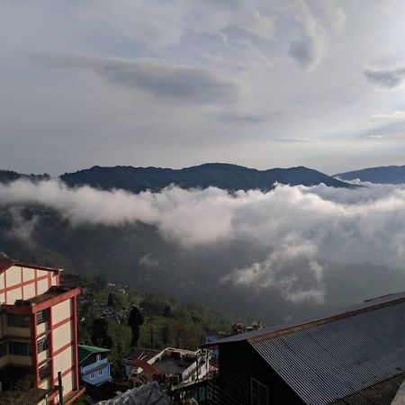 Darjeeling Homestay Nyano Ghar Zewnętrze zdjęcie